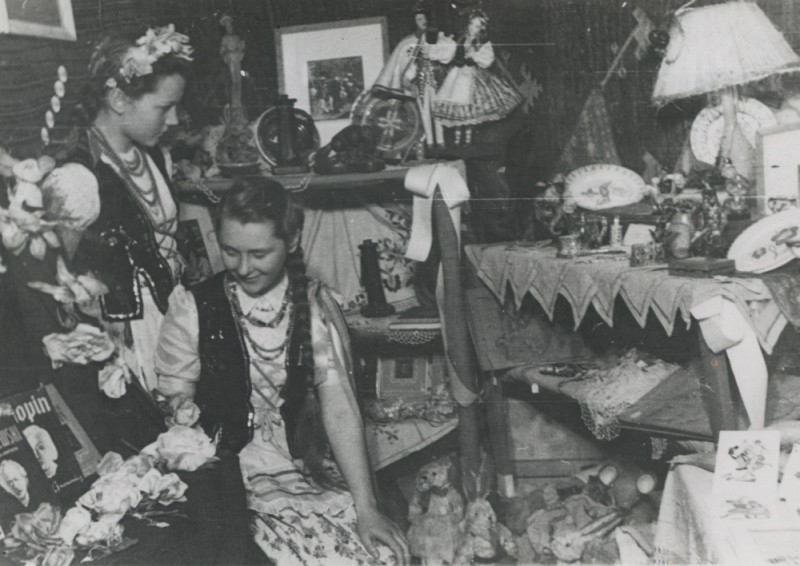 Biblioteka Polska, Buenos Aires, Instytut POLONIKA