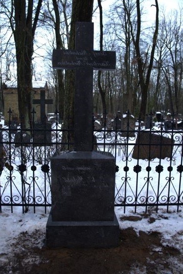 2 2-nagrobek-j -i-k -michalskich-po-pracach
