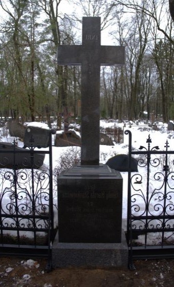 4 4-nagrobek-k -stankiewicza-po-pracach